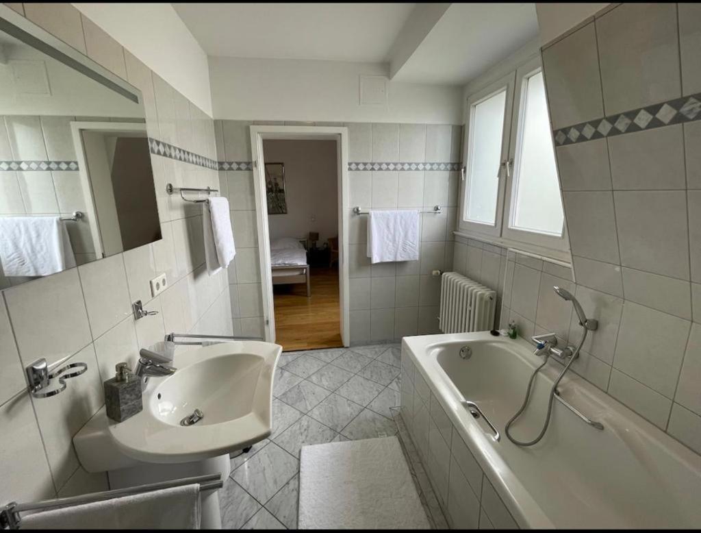 Luxury Rooftop Loft With River View 10Min To City Apartment Dusseldorf Exterior photo