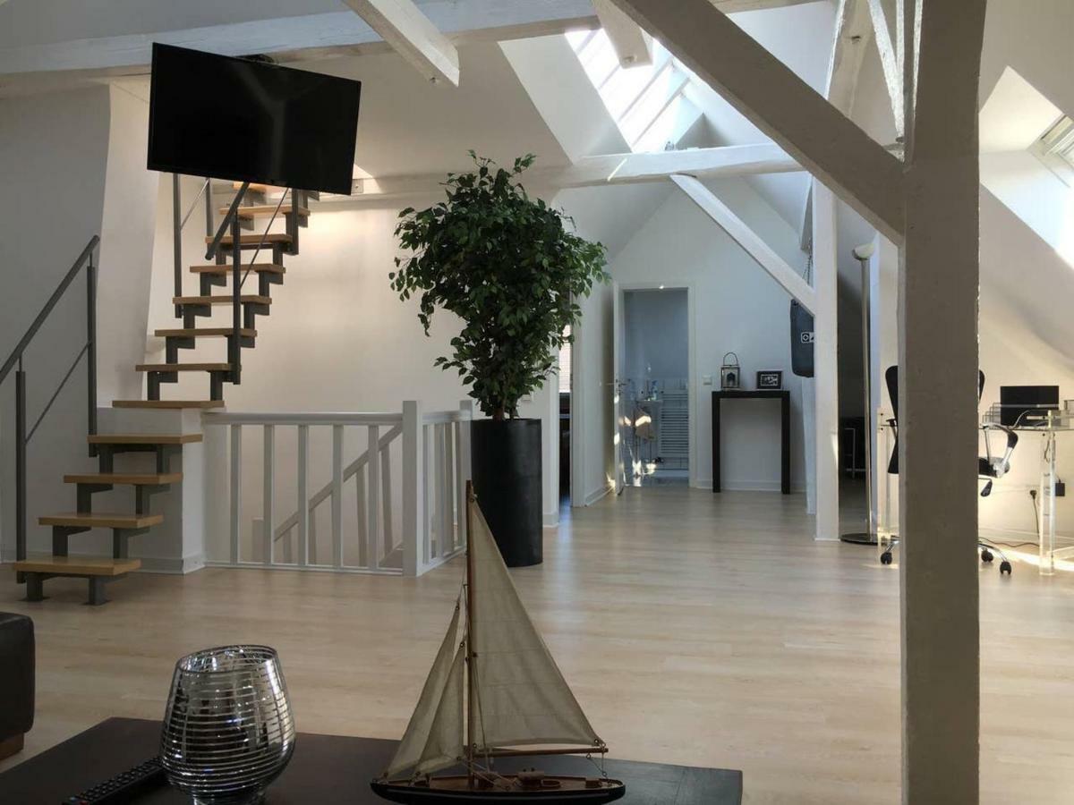Luxury Rooftop Loft With River View 10Min To City Apartment Dusseldorf Exterior photo